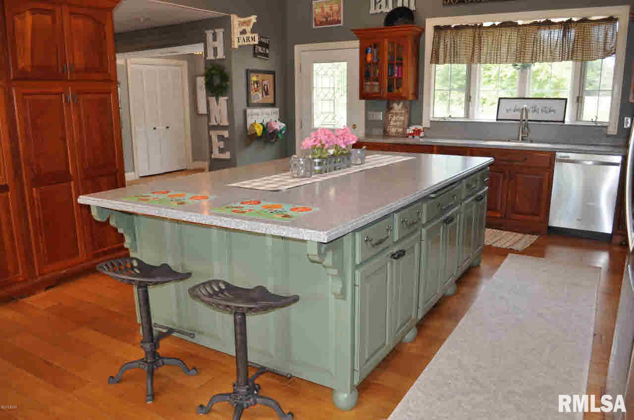 17299 East Marlow Road Mount Vernon, IL 62864 - Photo 14 of 50 Gallery Image 14