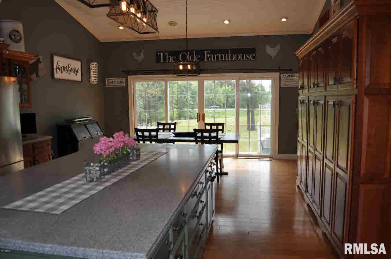 17299 East Marlow Road Mount Vernon, IL 62864 - Photo 18 of 50 Gallery Image 18