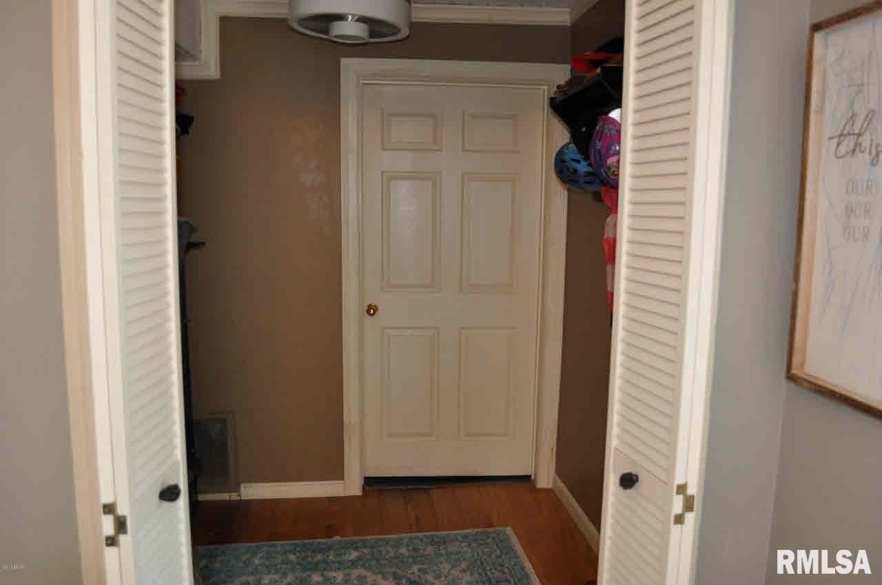 17299 East Marlow Road Mount Vernon, IL 62864 - Photo 24 of 50 Gallery Image 24