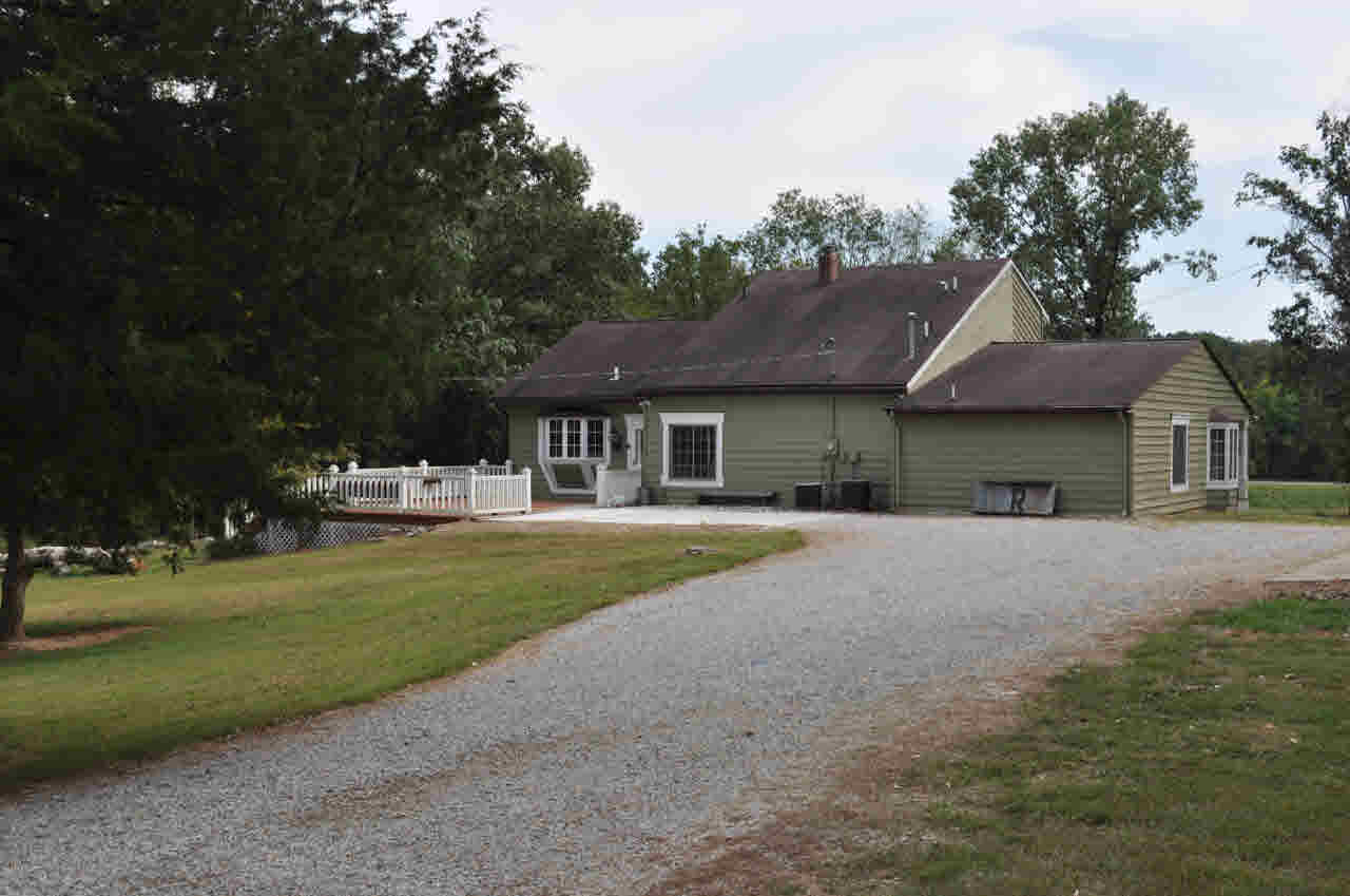 17299 East Marlow Road Mount Vernon, IL 62864 - Photo 4 of 50 Gallery Image 4