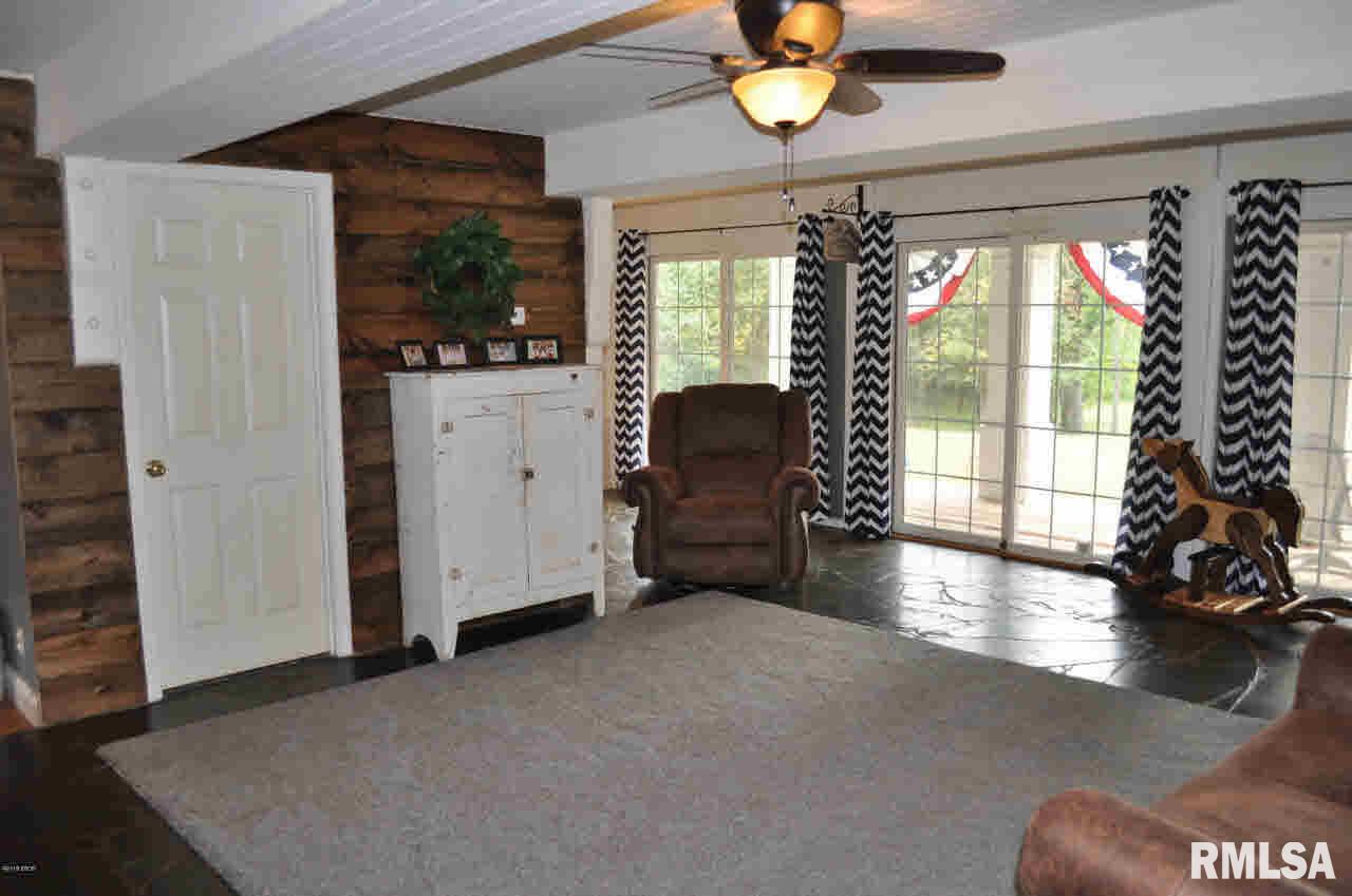17299 East Marlow Road Mount Vernon, IL 62864 - Photo 7 of 50 Gallery Image 7