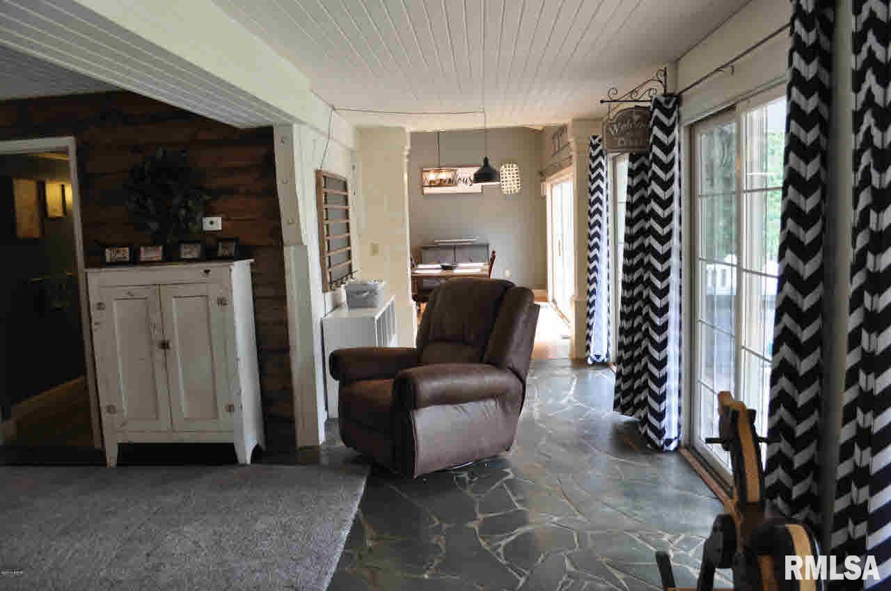 17299 East Marlow Road Mount Vernon, IL 62864 - Photo 8 of 50 Gallery Image 8