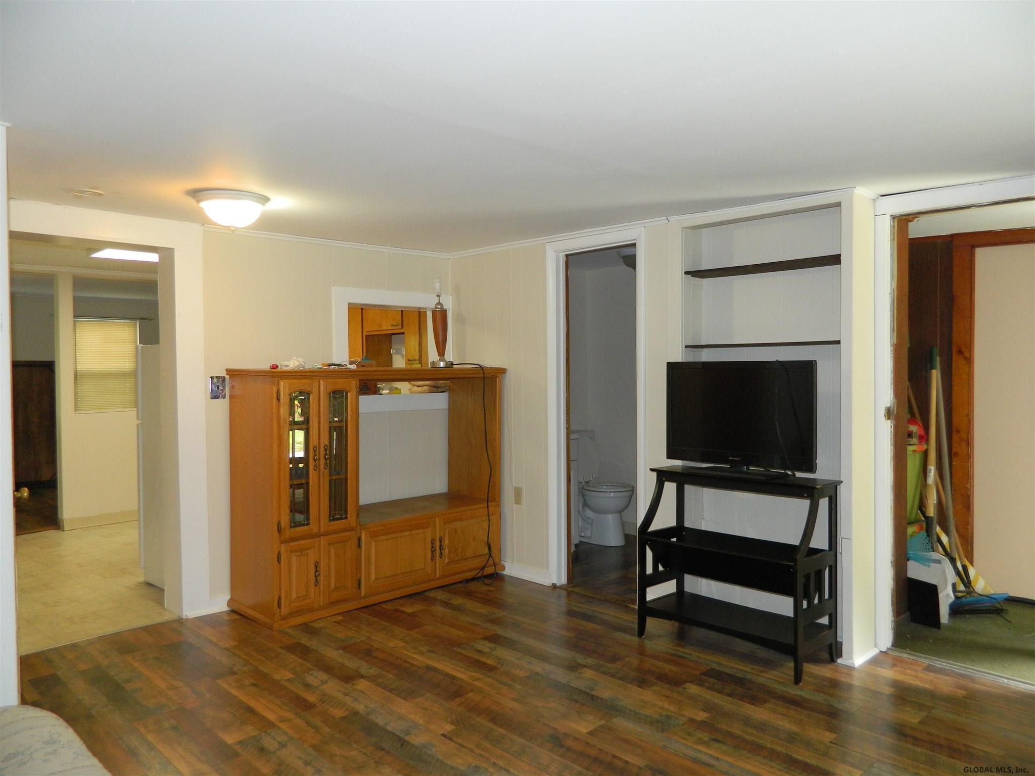 4-6 Ring Street Rensselaer, NY 12144 - Photo 6 of 25 Photo 6