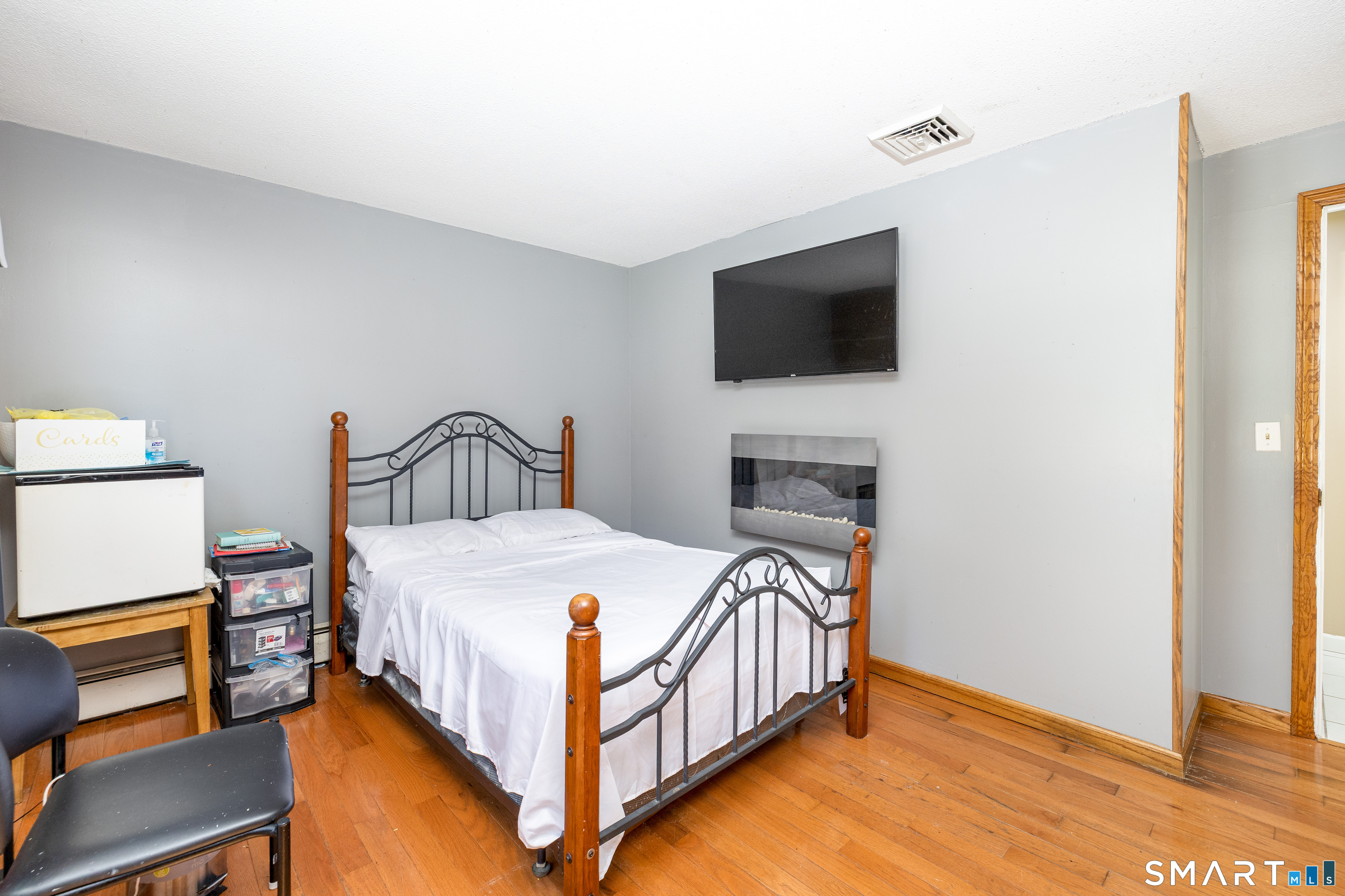 118 Norton Street Waterbury, CT 06708 - Photo 13 of 36