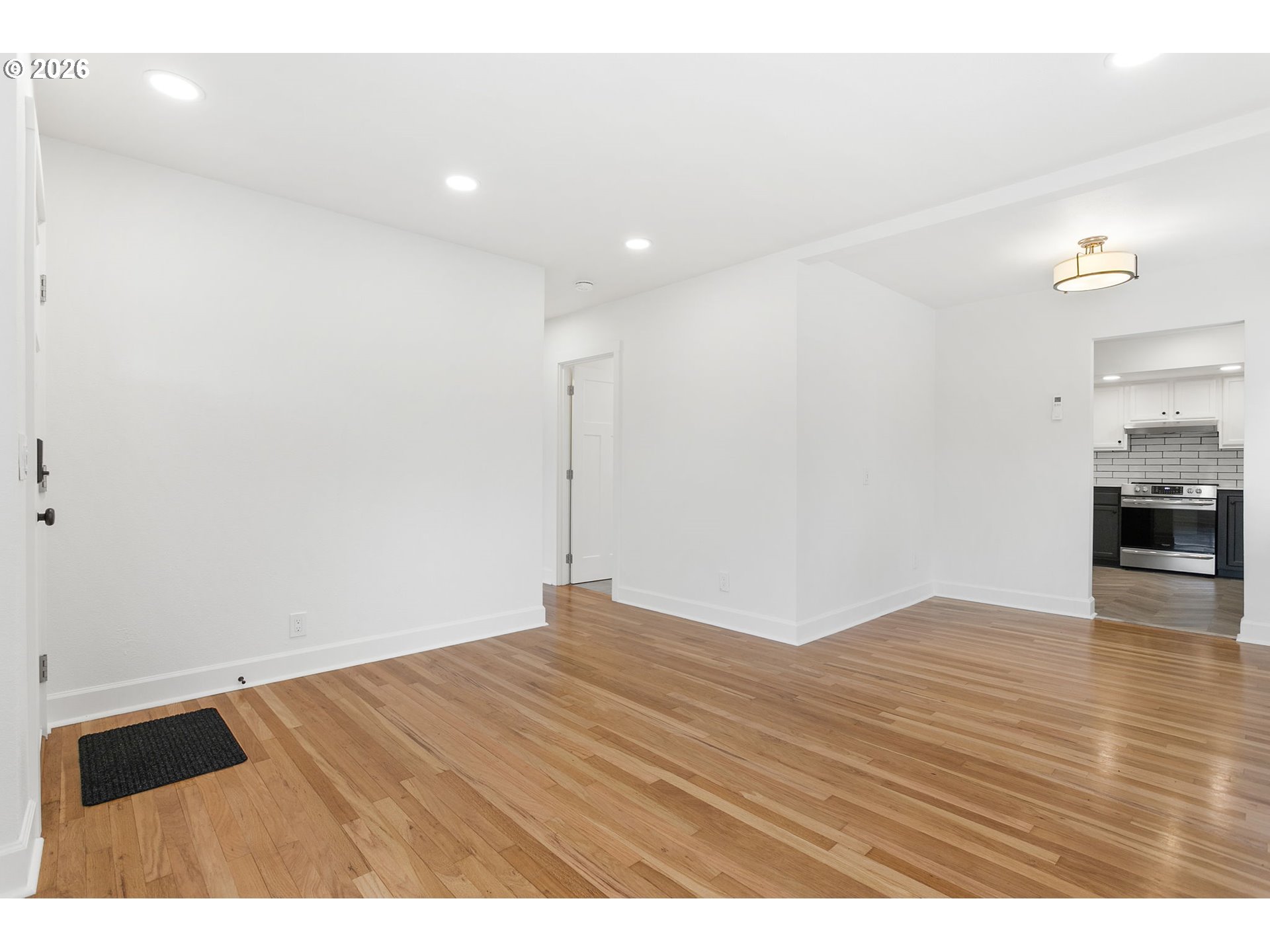 418 Dewey Street Oregon City, OR 97045 - Photo 8 of 22