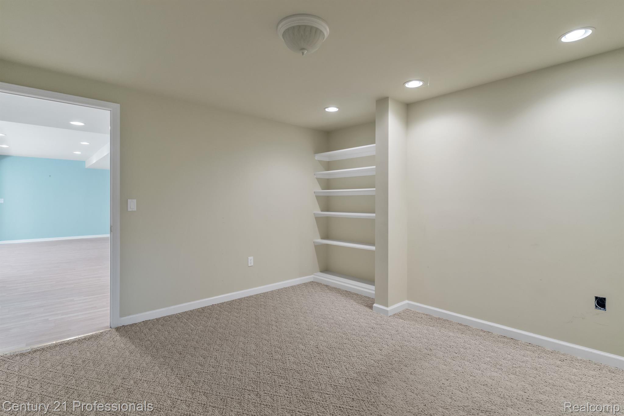 1691 Spring Creek Drive Rochester, MI 48306 - Photo 60 of 78