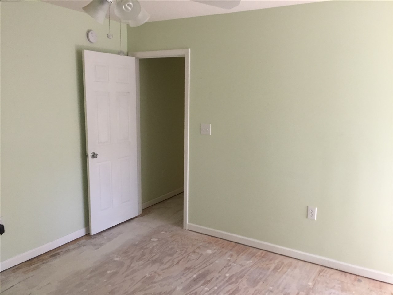 16621 Thompson Road Loxley, AL 36551 - Photo 27 of 29 5th Bedroom - Upstairs