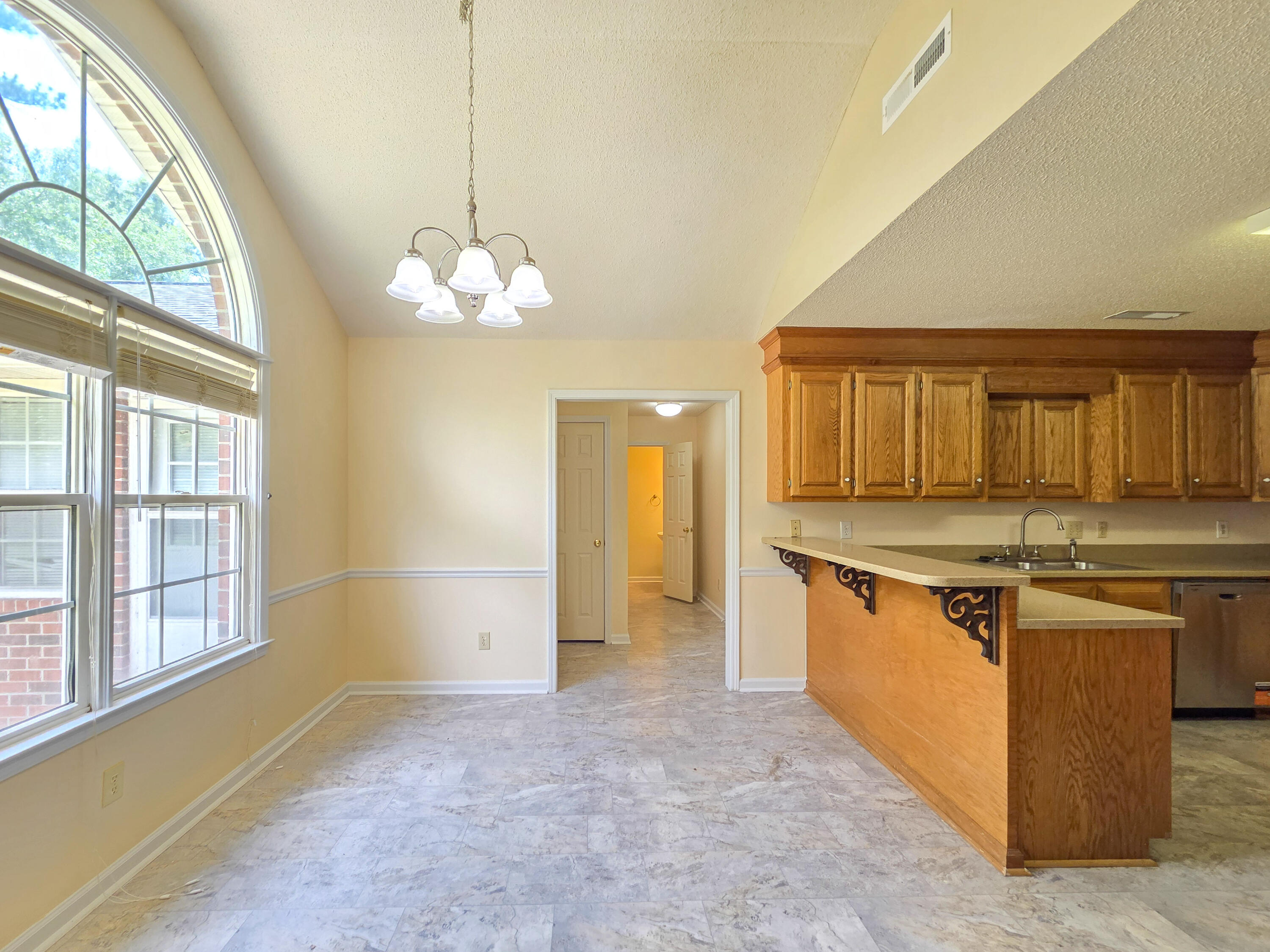 924 Saltwood Road Sumter, SC 29154 - Photo 11 of 27