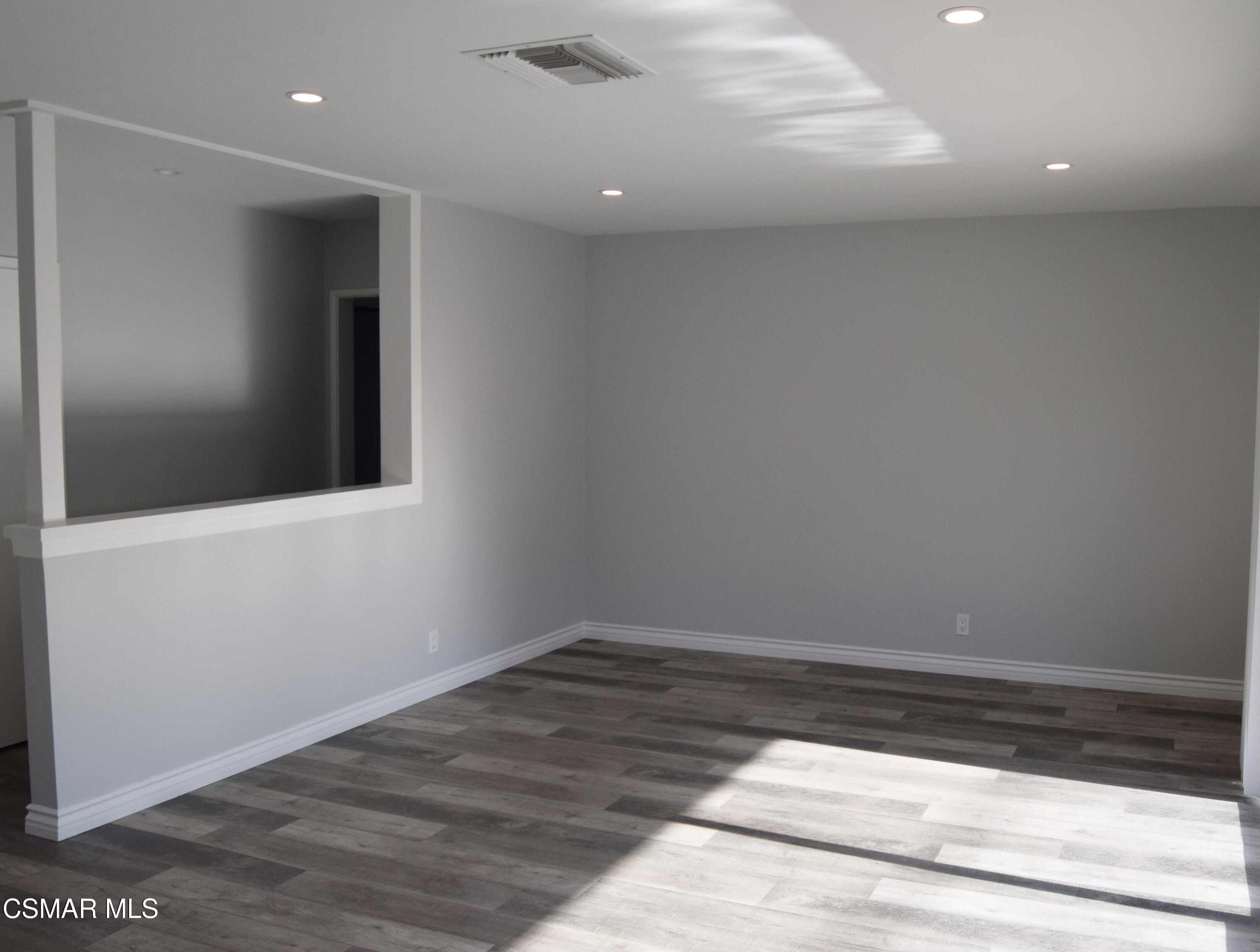 9131 Bartee Avenue Arleta, CA 91331 - Photo 4 of 27 a view of a small space