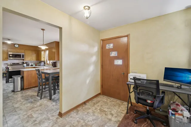 $300,000 | 909 Mulberry Street, Lake Mills, WI 53551