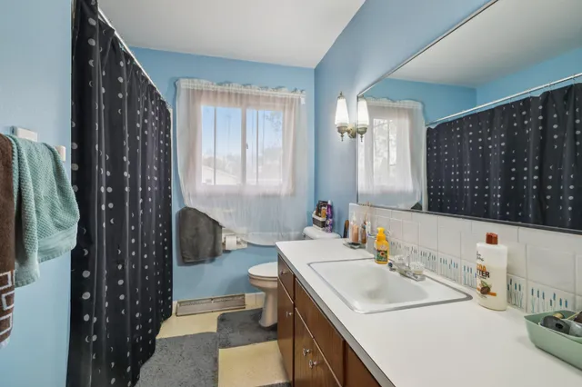 $300,000 | 909 Mulberry Street, Lake Mills, WI 53551