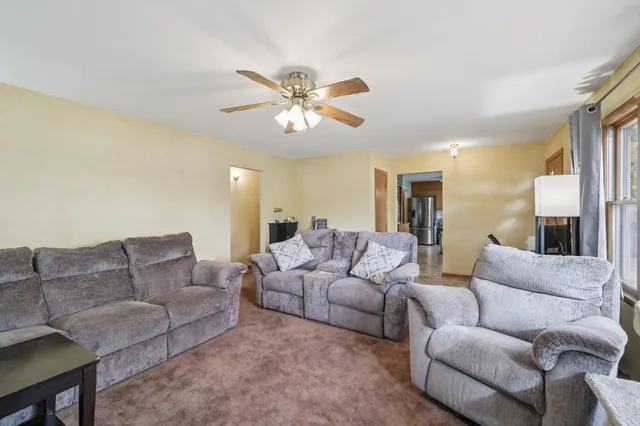 $300,000 | 909 Mulberry Street, Lake Mills, WI 53551