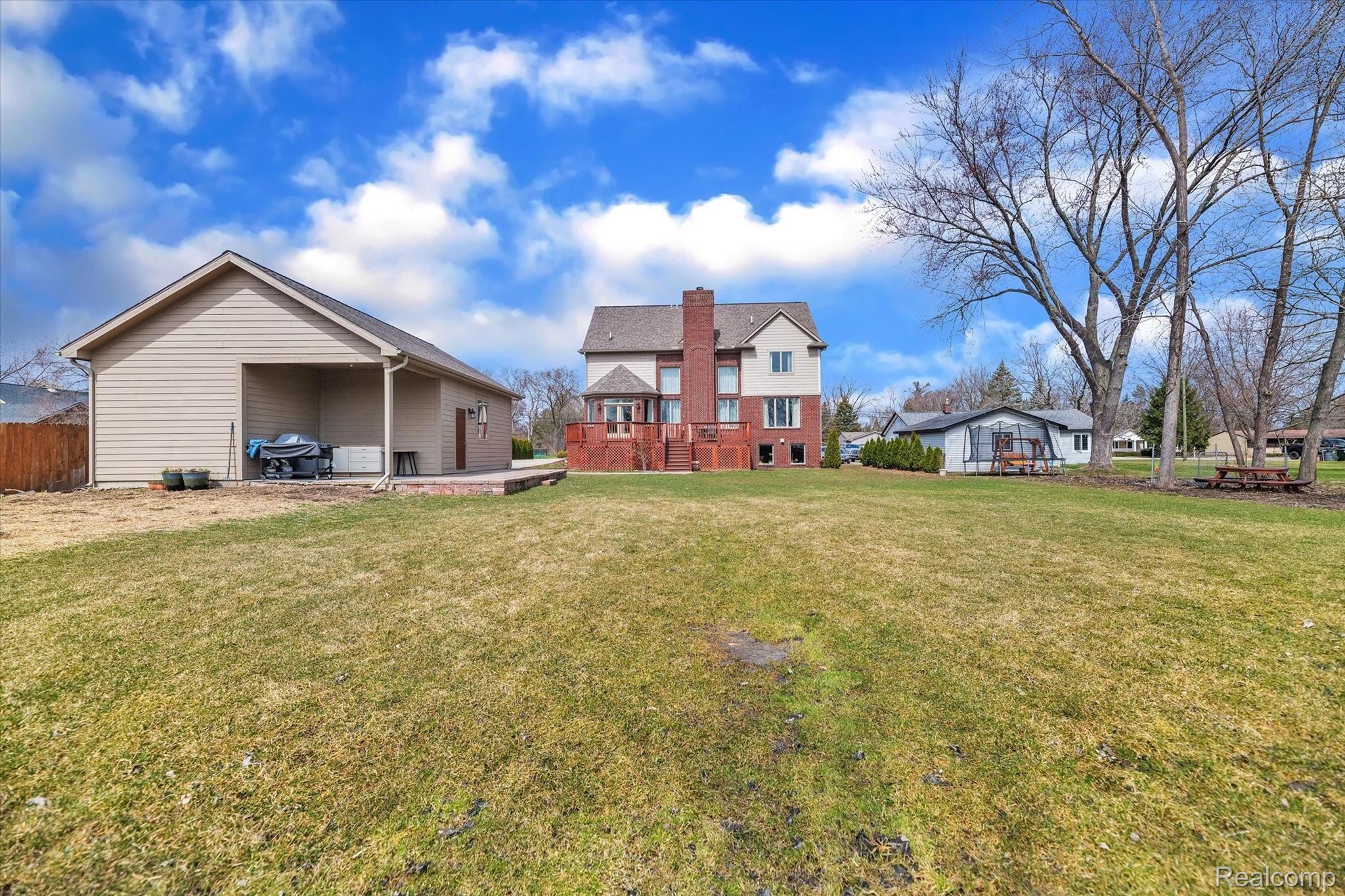 965 Grace Avenue Rochester, MI 48307 - Photo 51 of 54 51-965-Grace-Ave-WindowStill-Real-Estate-Photography-51.jpg