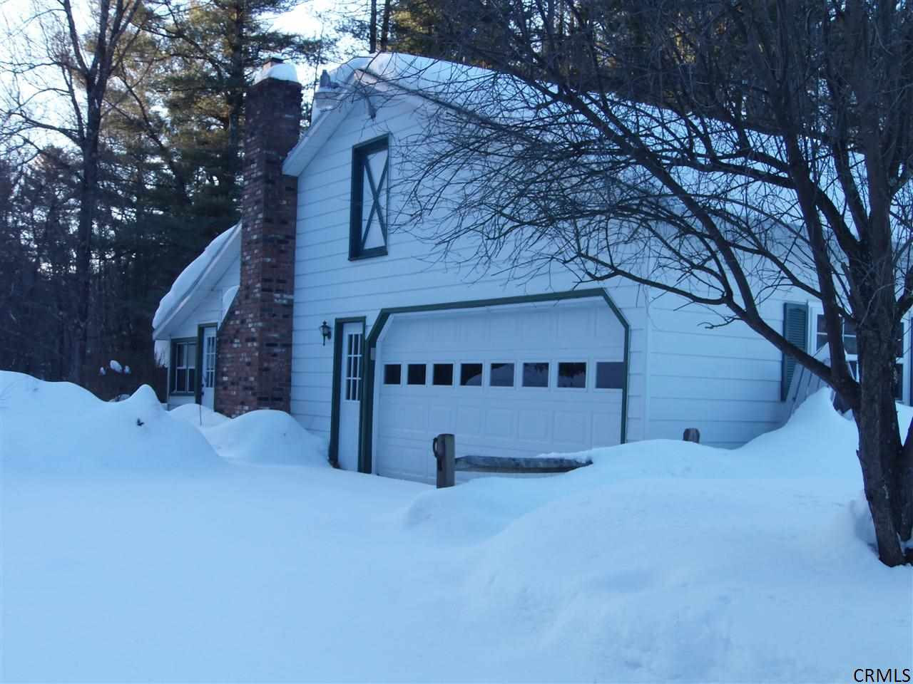 94 Ingersoll Road Wilton, NY 12866 - Photo 3 of 15 Photo 3