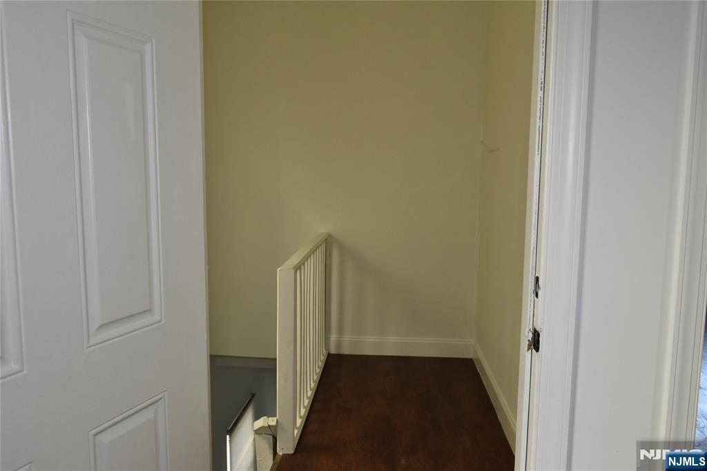 129 Central Place Orange, NJ 07050 - Photo 6 of 28