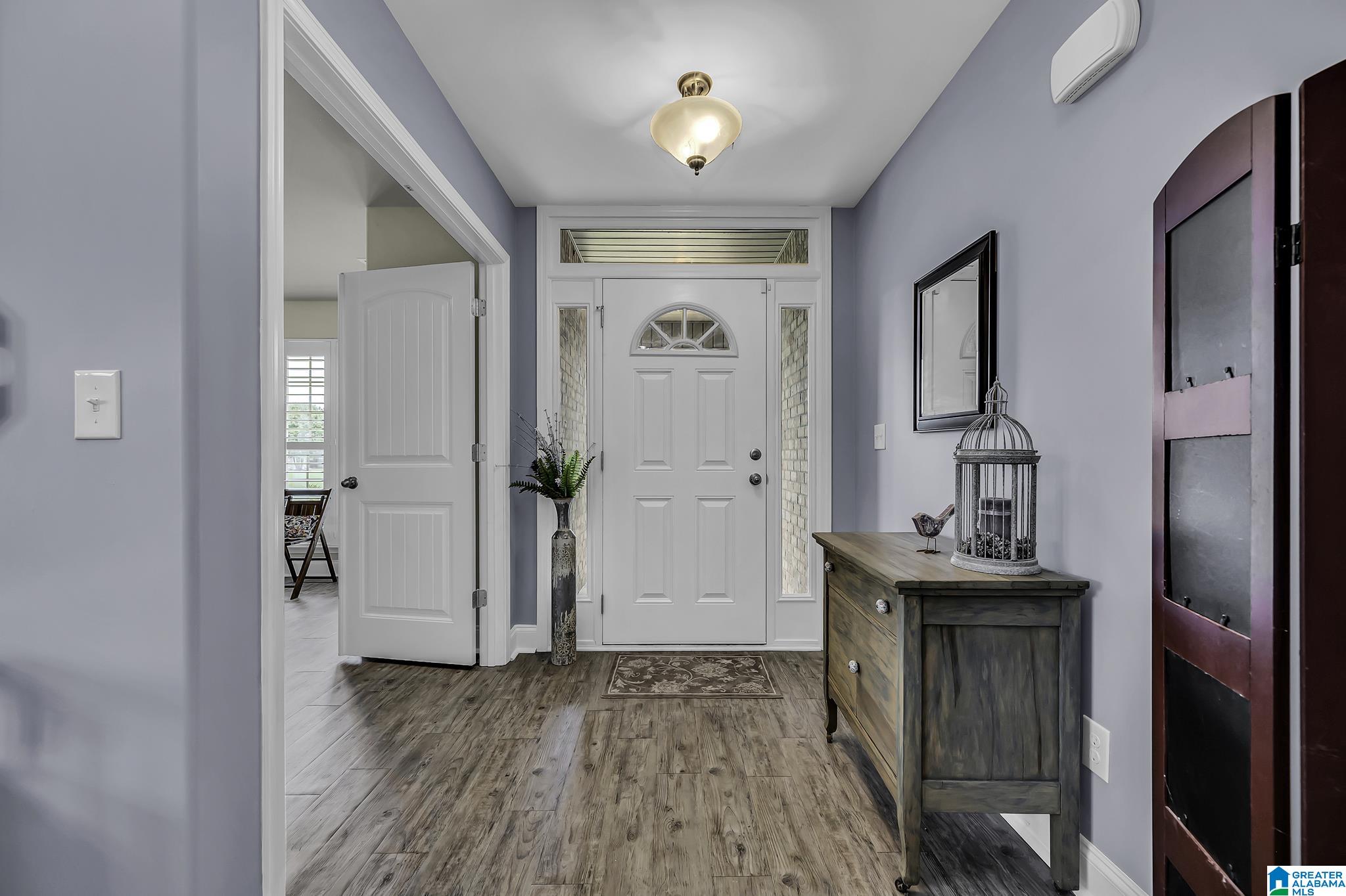 2076 Highview Way Calera, AL 35040 - Photo 3 of 32 Gallery Image 3