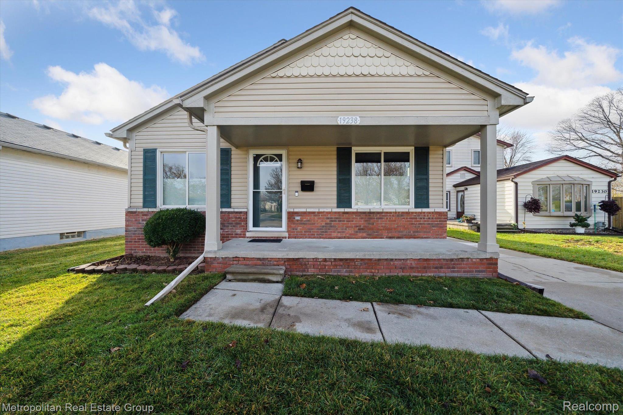 19238 Martin Road Roseville, MI 48066 - Photo 1 of 42 Gallery Image 1