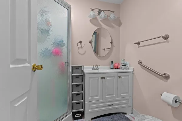 $399,900 | 72B Hilltop Drive, Unit F, North Providence, RI 02904