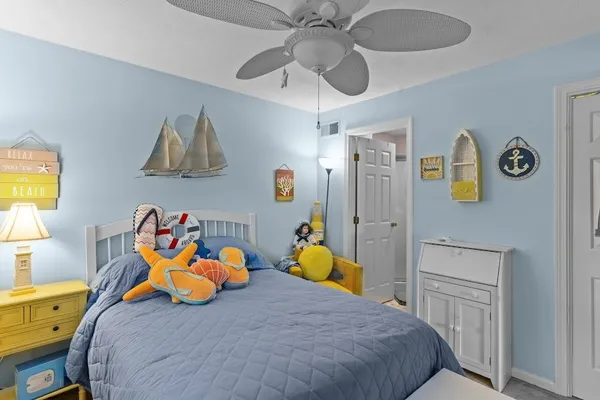 $399,900 | 72B Hilltop Drive, Unit F, North Providence, RI 02904