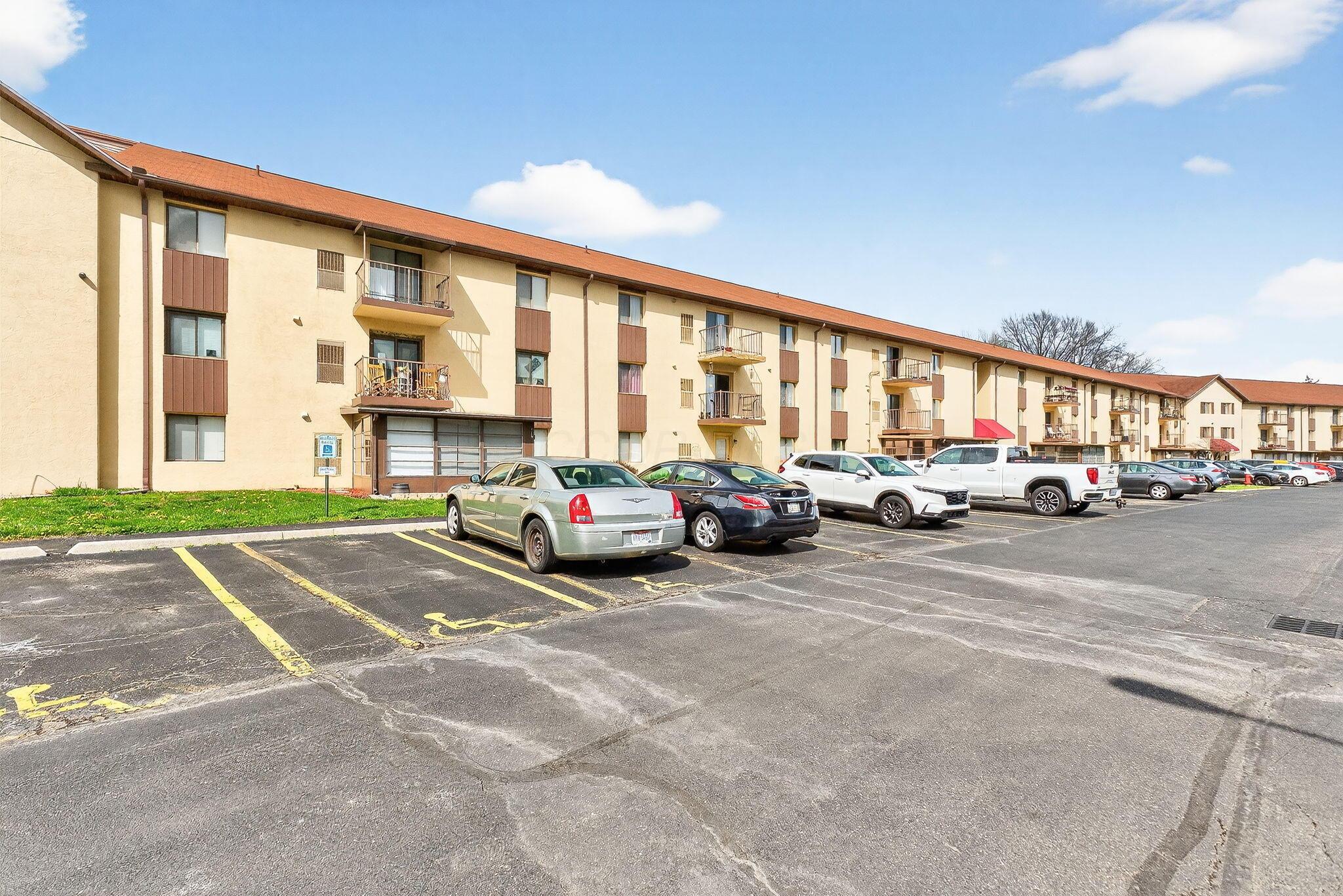 3767 Karl Road, Unit 322 Columbus, OH 43224 - Photo 12 of 29 3967 Karl Rd (Exterior)-4