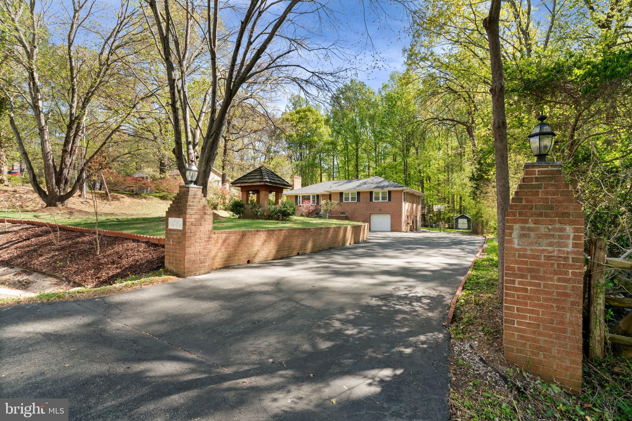 7005 Harvey Road Manassas, VA 20112 - Photo 4 of 59 Gallery Image 4
