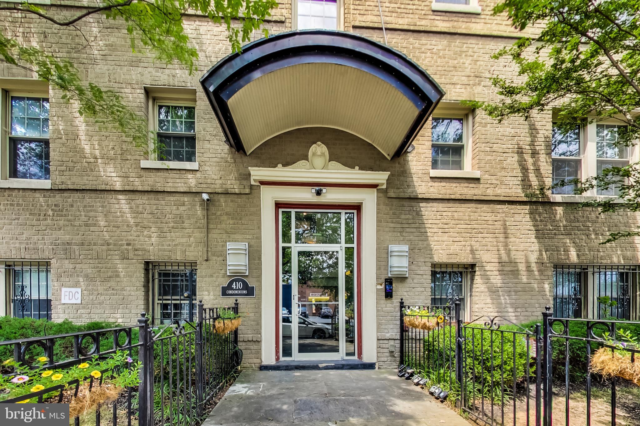 410 15th Street Northeast, Unit 11 Washington, DC 20002 - Photo 4 of 20