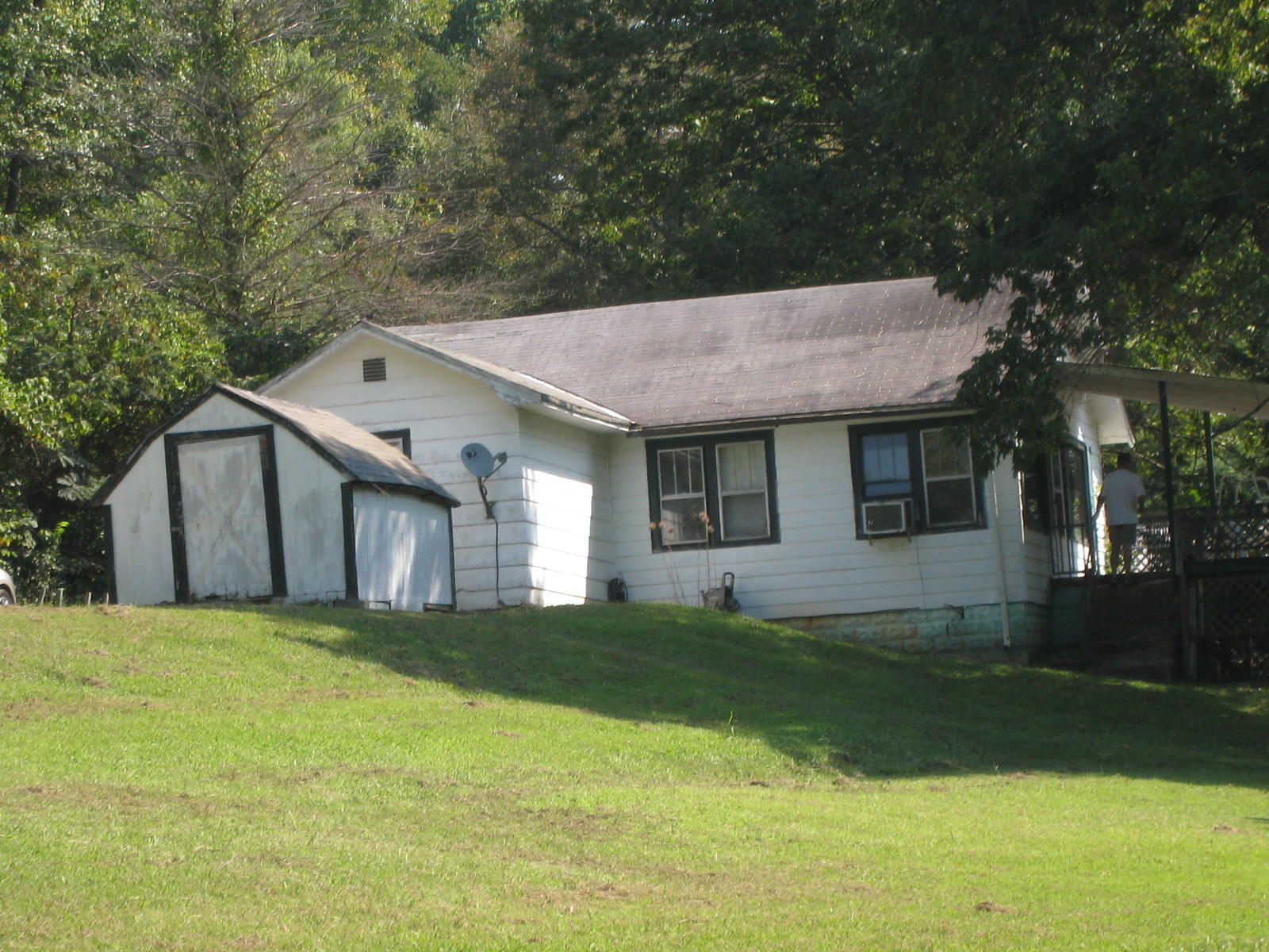 603 Webster Road Harriman, TN 37748 - Photo 2 of 15 IMG_0005