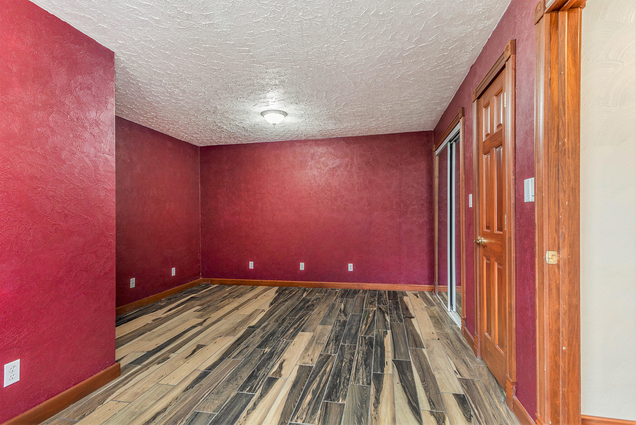 2389 Watkins Road Battle Creek, MI 49015 - Photo 19 of 38 022_2389_watkins_rd_battle_creek_mi_4901