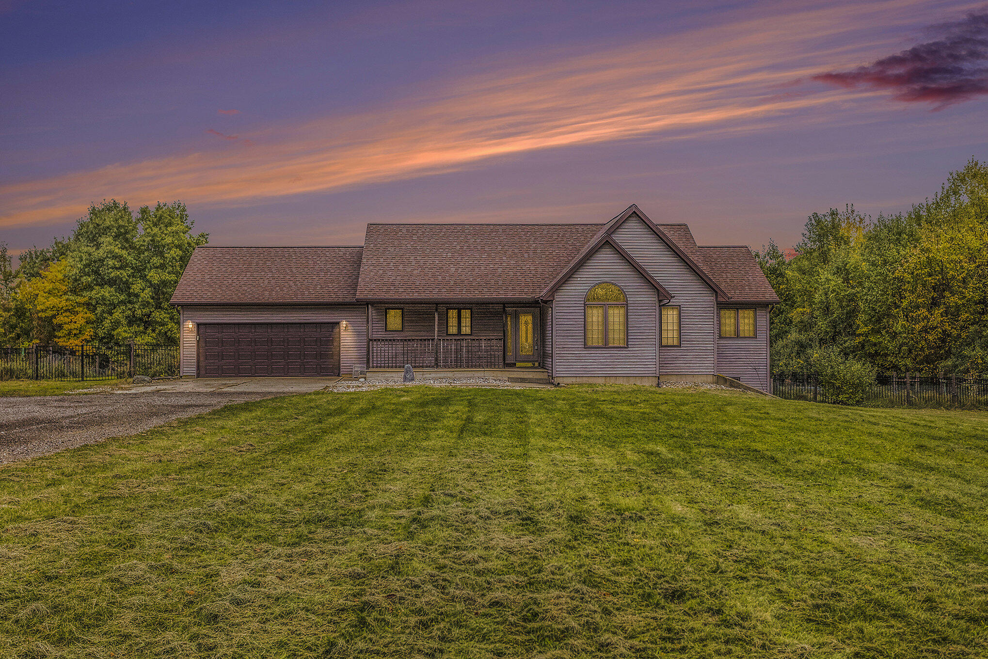 2389 Watkins Road Battle Creek, MI 49015 - Photo 2 of 38 003_2389_watkins_rd_battle_creek_mi_4901