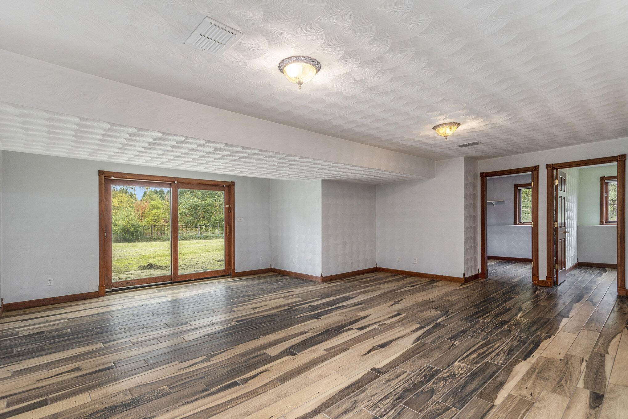 2389 Watkins Road Battle Creek, MI 49015 - Photo 25 of 38 028_2389_watkins_rd_battle_creek_mi_4901