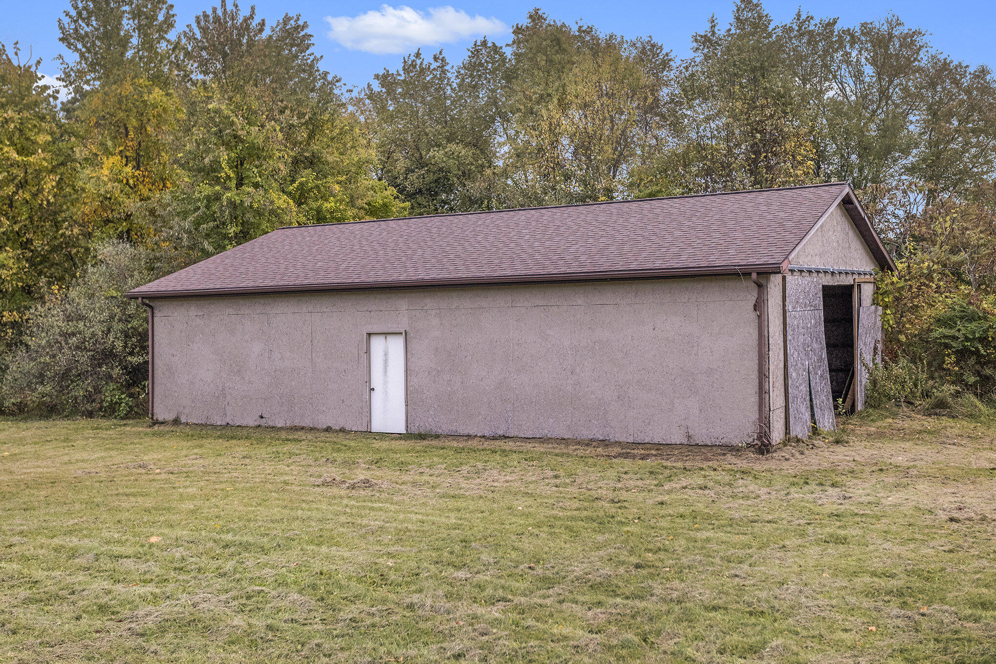 2389 Watkins Road Battle Creek, MI 49015 - Photo 33 of 38 037_2389_watkins_rd_battle_creek_mi_4901