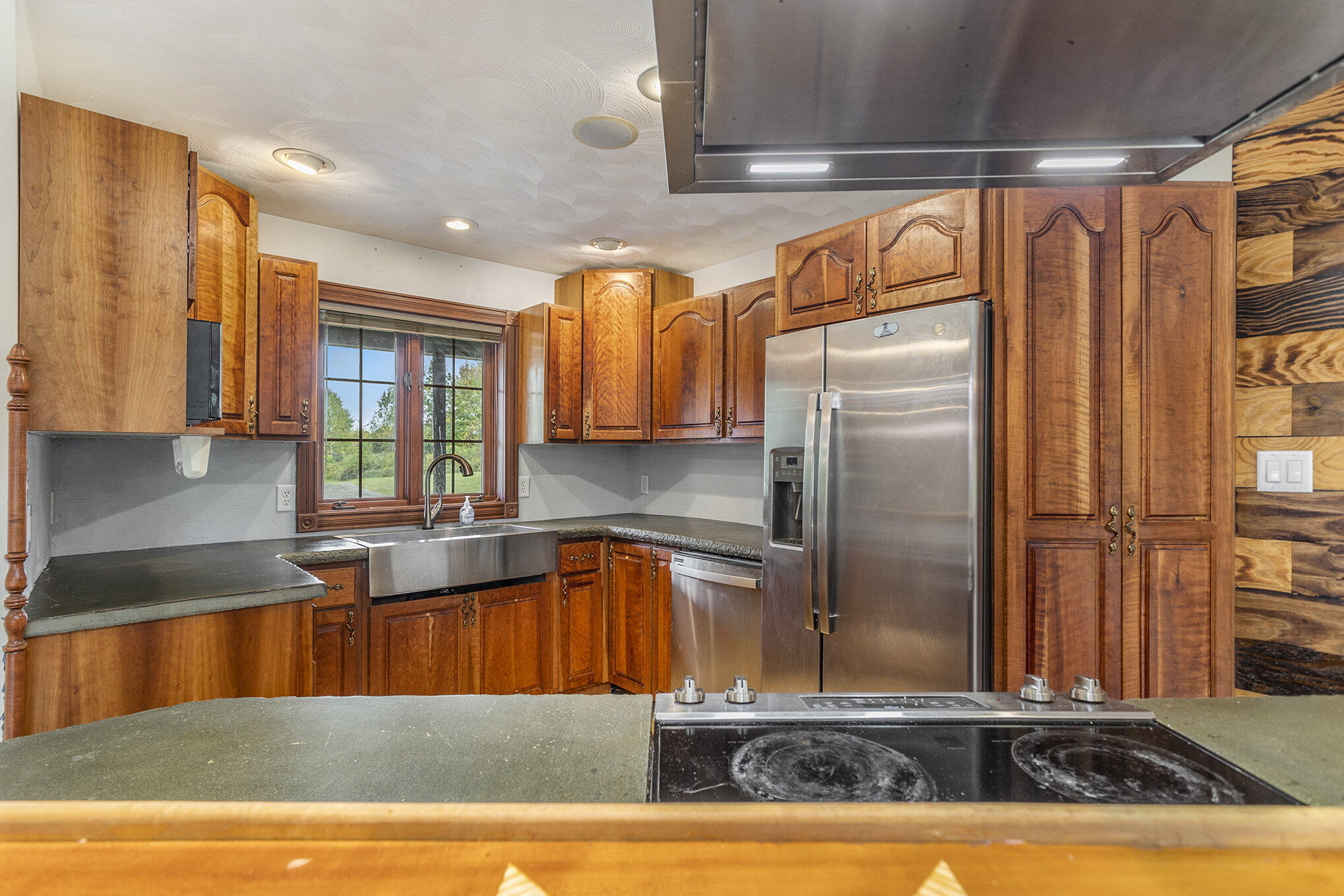 2389 Watkins Road Battle Creek, MI 49015 - Photo 9 of 38 011_2389_watkins_rd_battle_creek_mi_4901