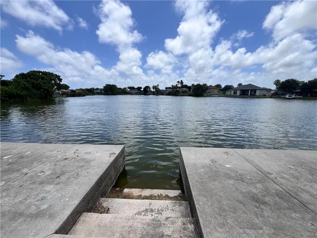 $2,500 | 9529 Lovebird Street, Corpus Christi, TX 78418