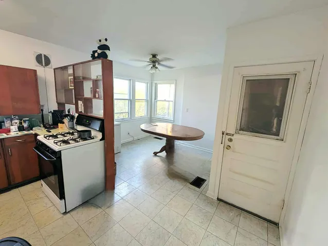 $179,900 | 421 Prospect Avenue, Alma, MI 48801