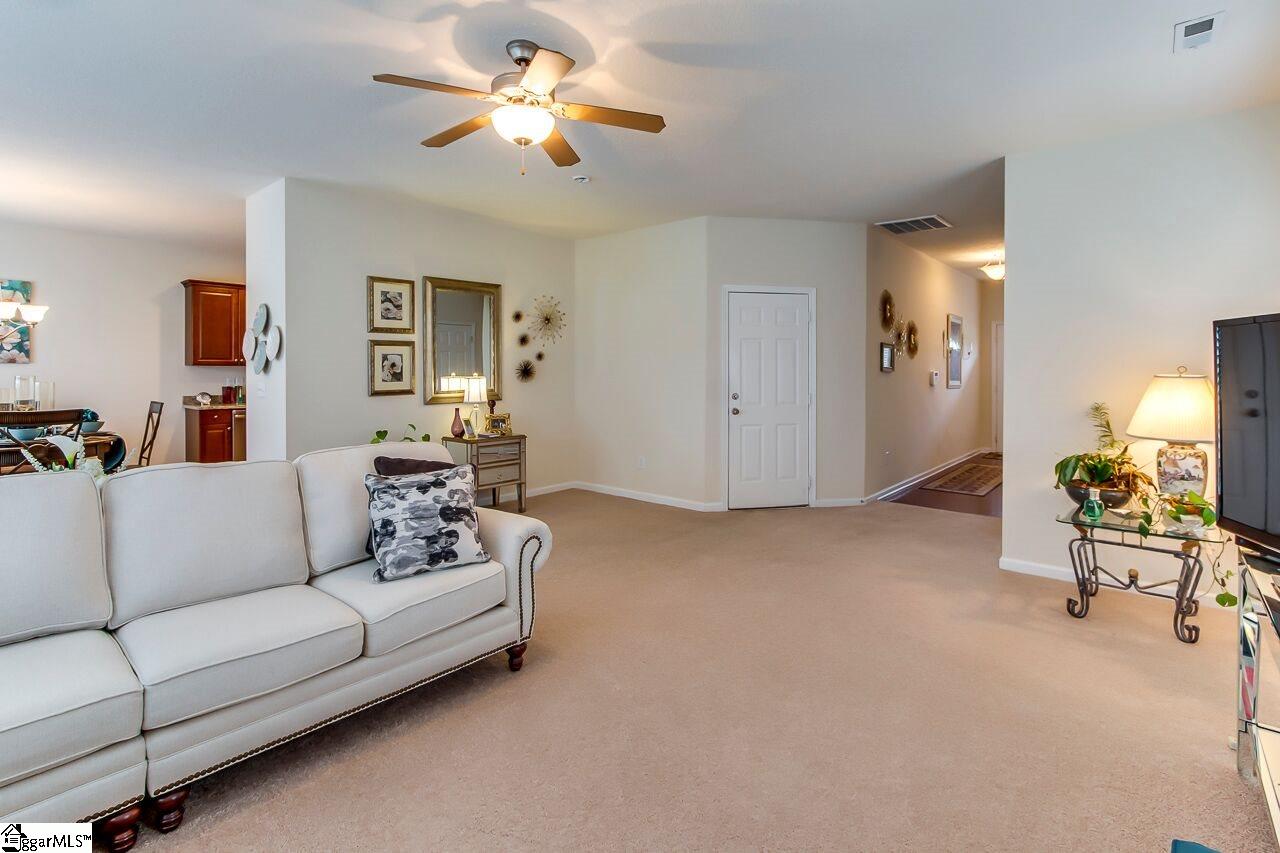 7 Rivers Edge Circle Simpsonville, SC 29680 - Photo 6 of 31