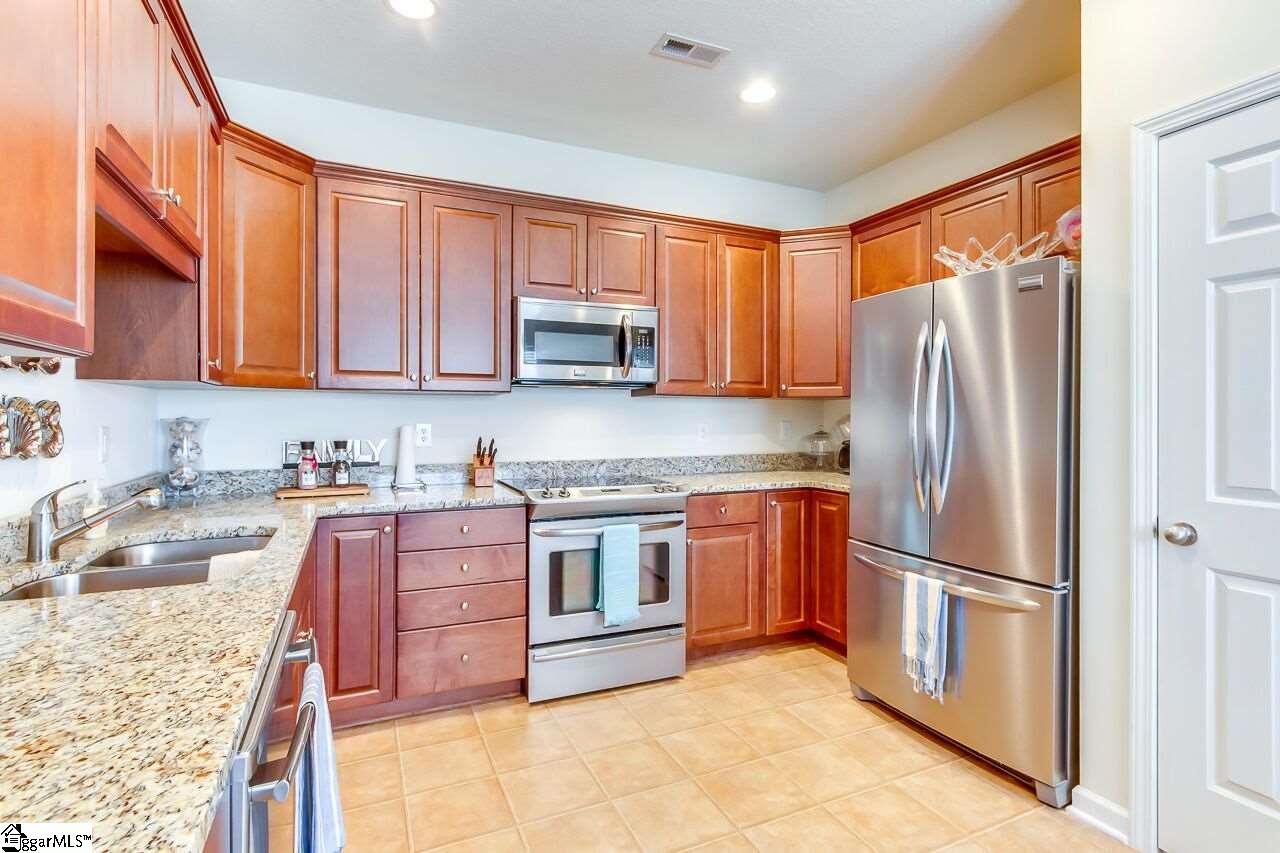 7 Rivers Edge Circle Simpsonville, SC 29680 - Photo 10 of 31