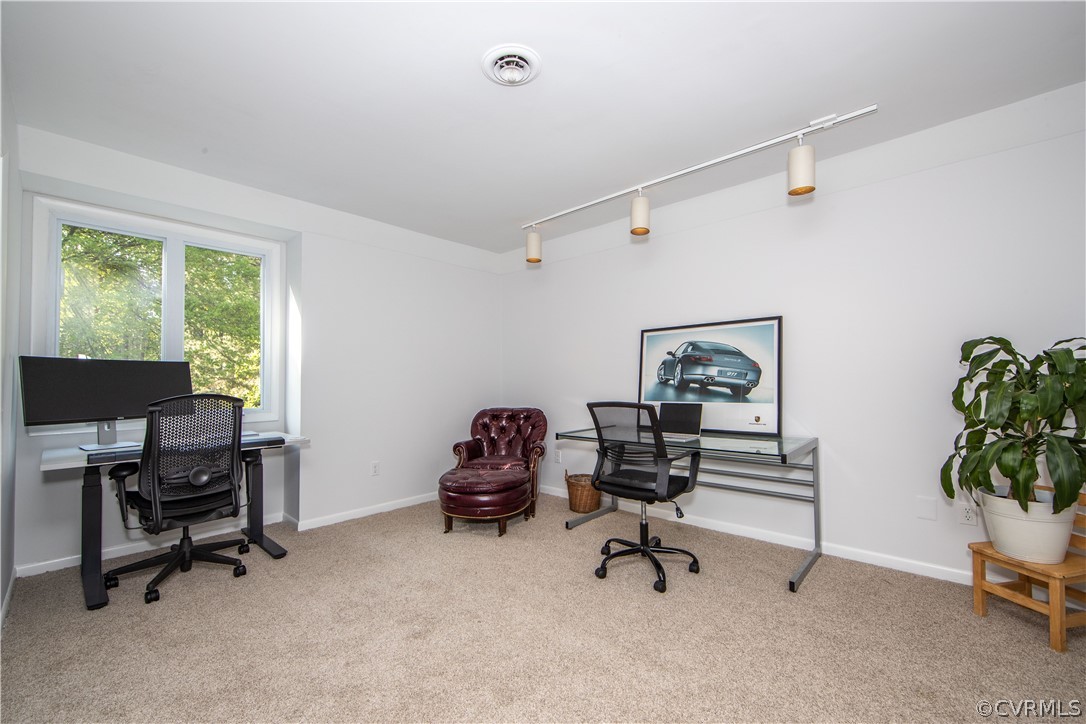 9530 Arrowdel Road Henrico, VA 23229 - Photo 35 of 49 Another nicely sized Bedroom offers ample space for the current office.