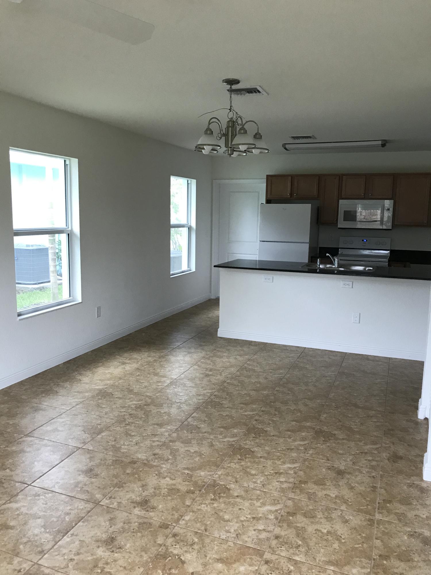 3561 Davis Road Lake Worth, FL 33461 - Photo 14 of 23 IMG_4062