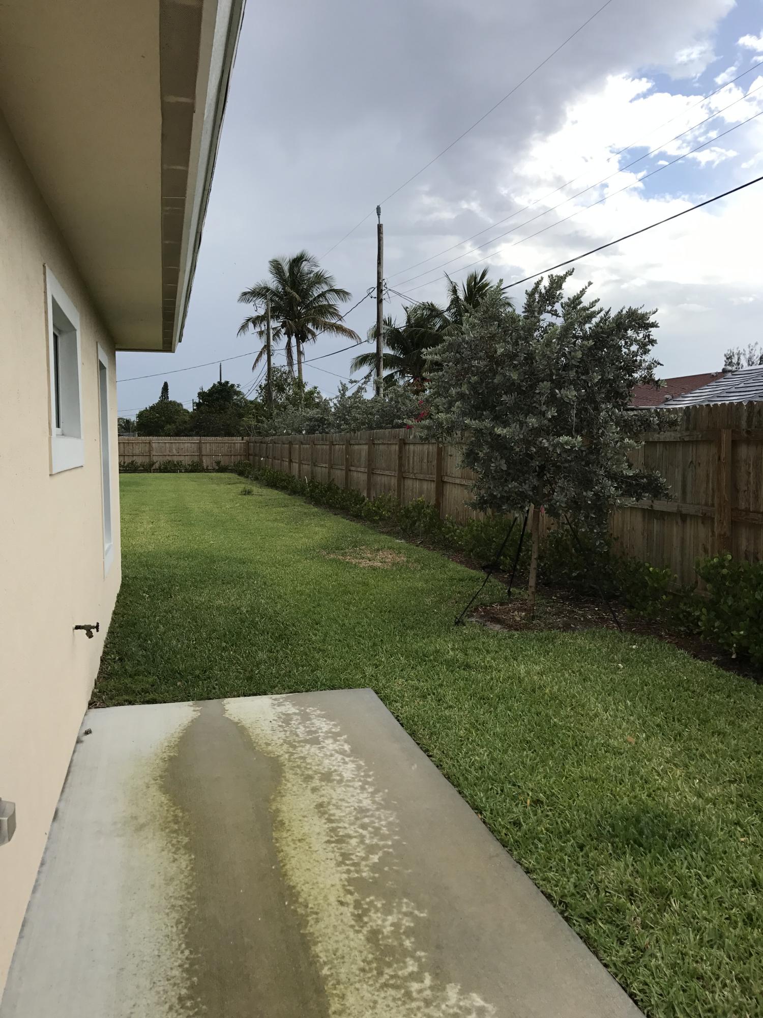 3561 Davis Road Lake Worth, FL 33461 - Photo 17 of 23 IMG_4066