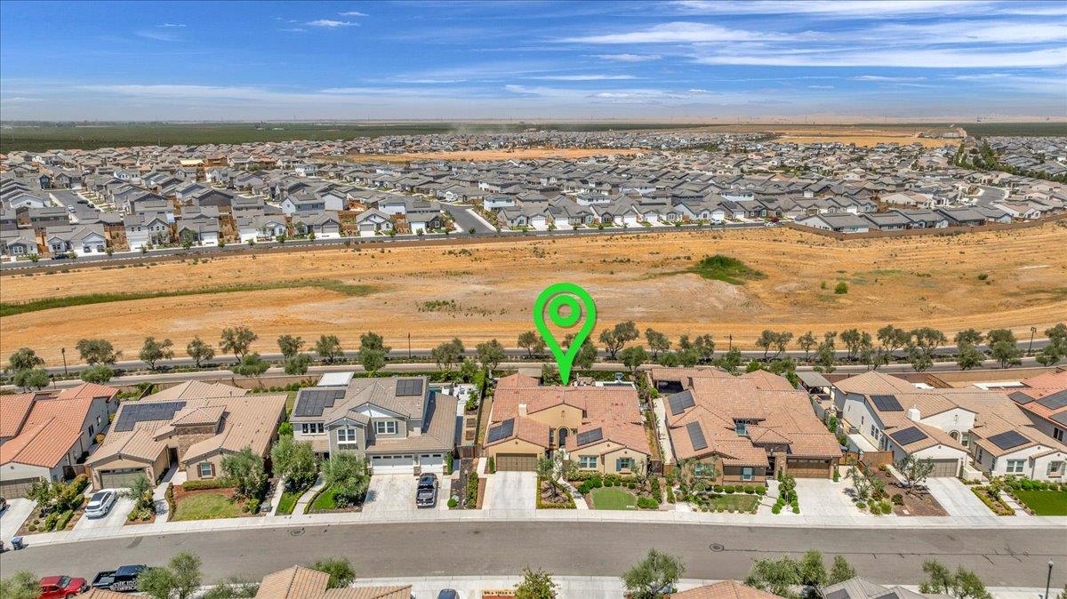 1003 Highland Road Madera, CA 93636 - Photo 70 of 73 a view of a city