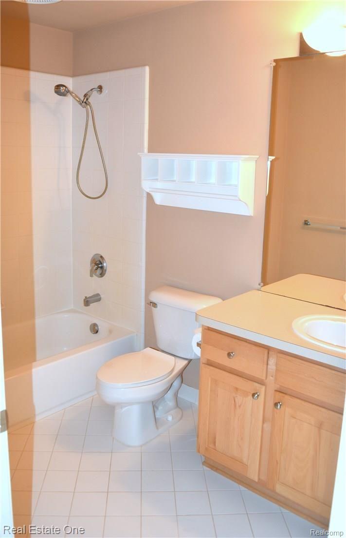 5128 Belmonte Drive Rochester, MI 48306 - Photo 20 of 22 19.JPG