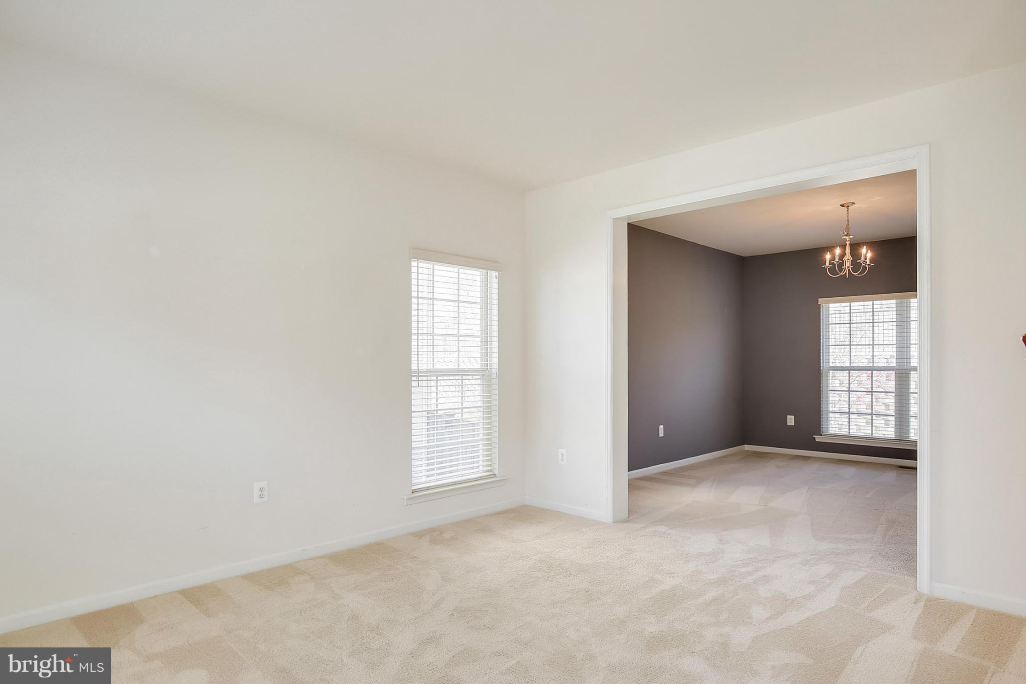 8606 Wendy Street Clinton, MD 20735 - Photo 3 of 30 Living Room