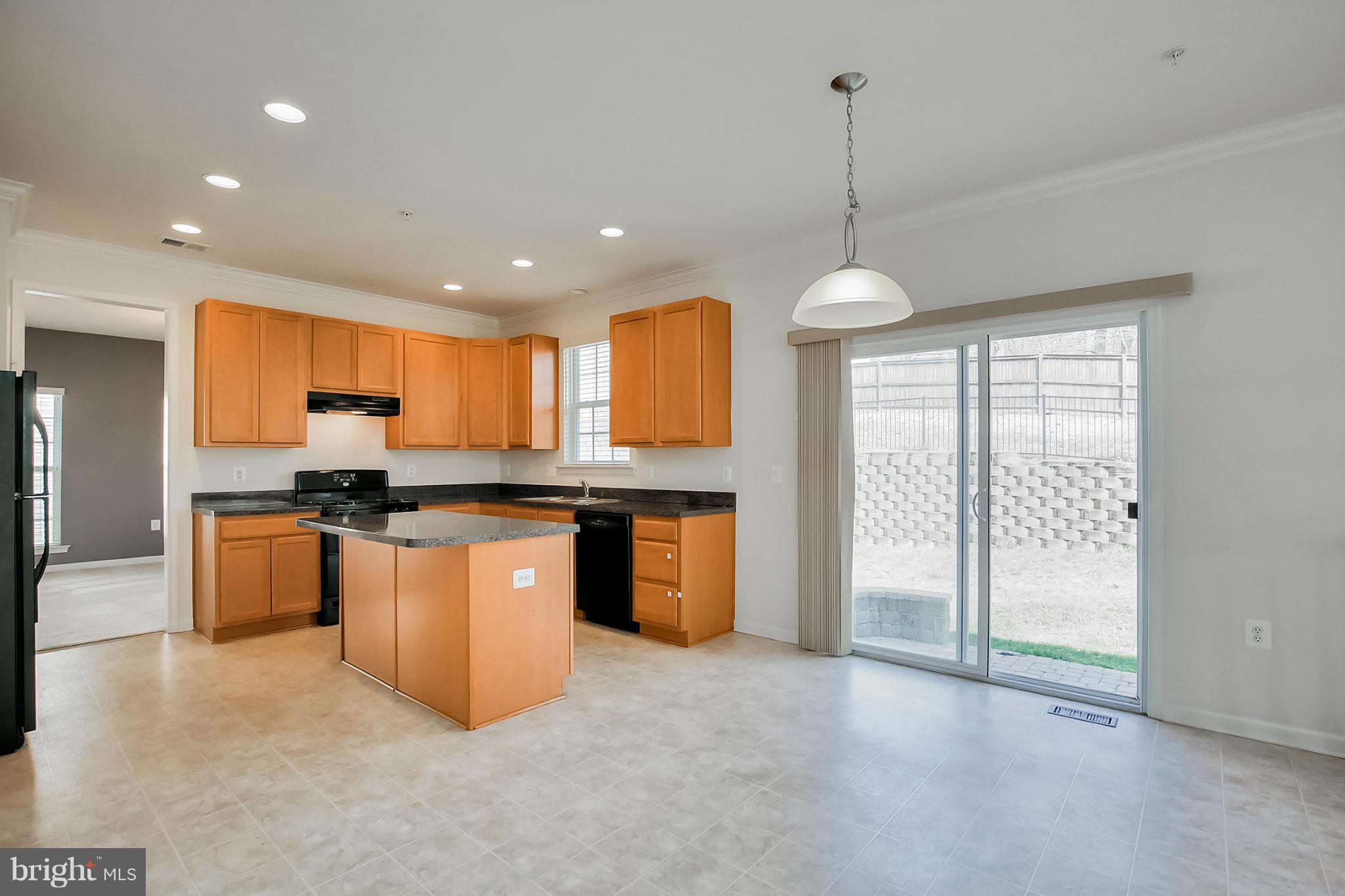 8606 Wendy Street Clinton, MD 20735 - Photo 10 of 30 Kitchen