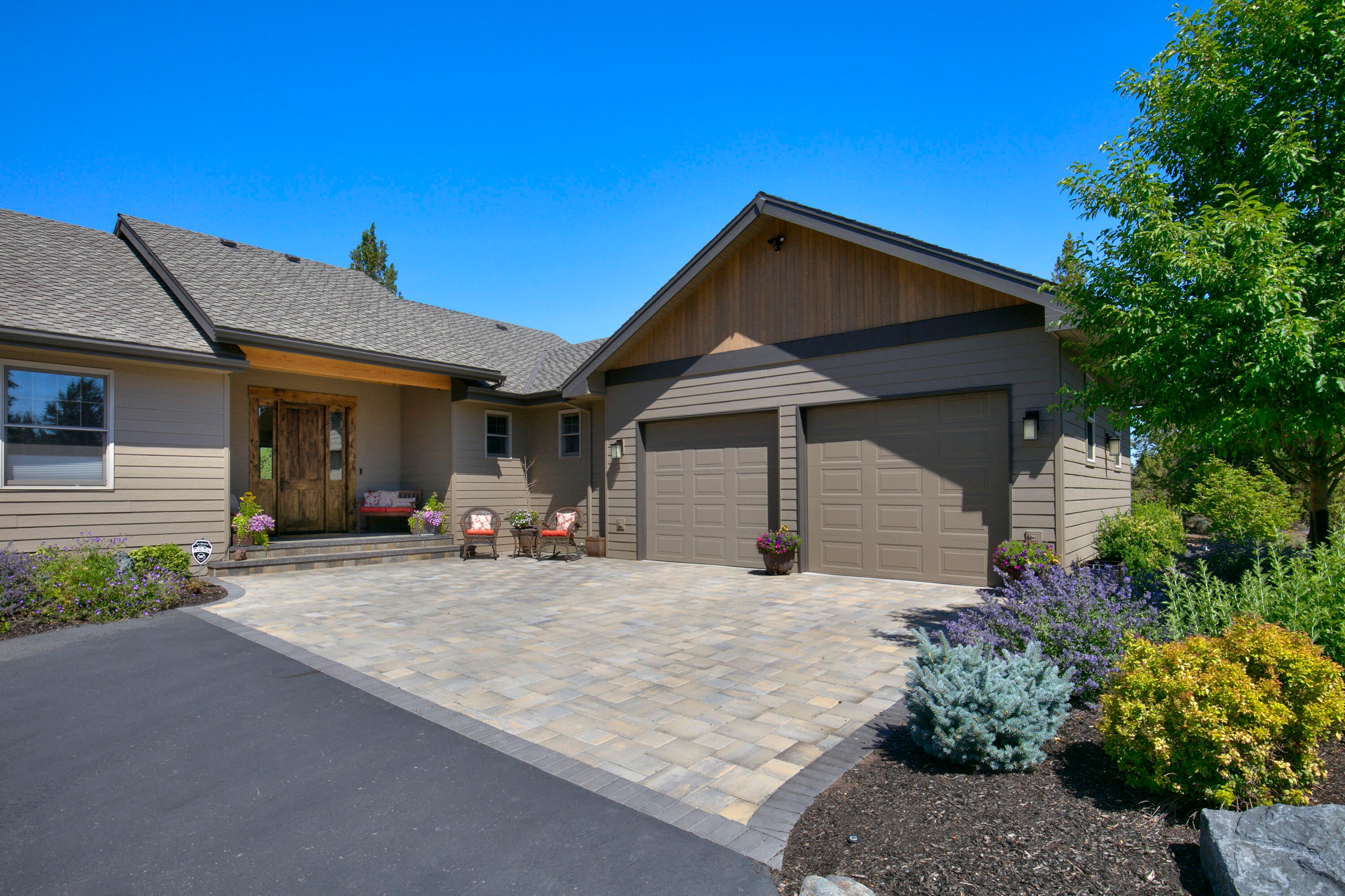 64215 Crosswinds Road Bend, OR 97703 - Photo 4 of 40 04 64215 Crosswinds Rd._030