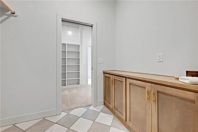 $750,000 | 10026 Aurora Street, Lenexa, KS 66220