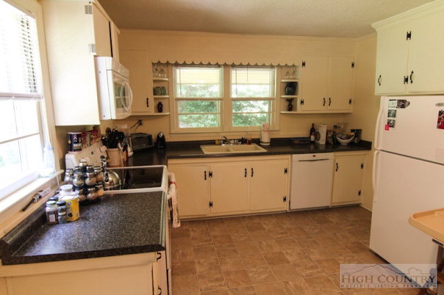5499 Castle Ford Road Boone, NC 28607 - Photo 13 of 19 Gallery Image 13