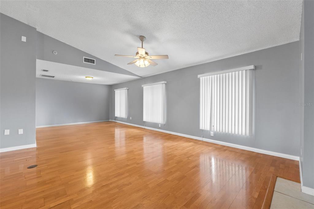 114 Valencia Loop Altamonte Springs, FL 32714 - Photo 4 of 45 Gallery Image 4