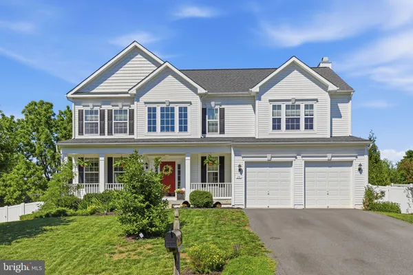 $600,000 | 28 Stone River Court, Harpers Ferry, WV 25425