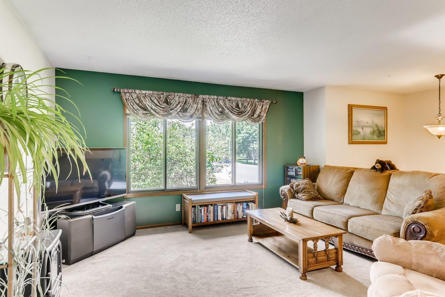 596 Kent Lane Shoreview, MN 55126 - Photo 7 of 14