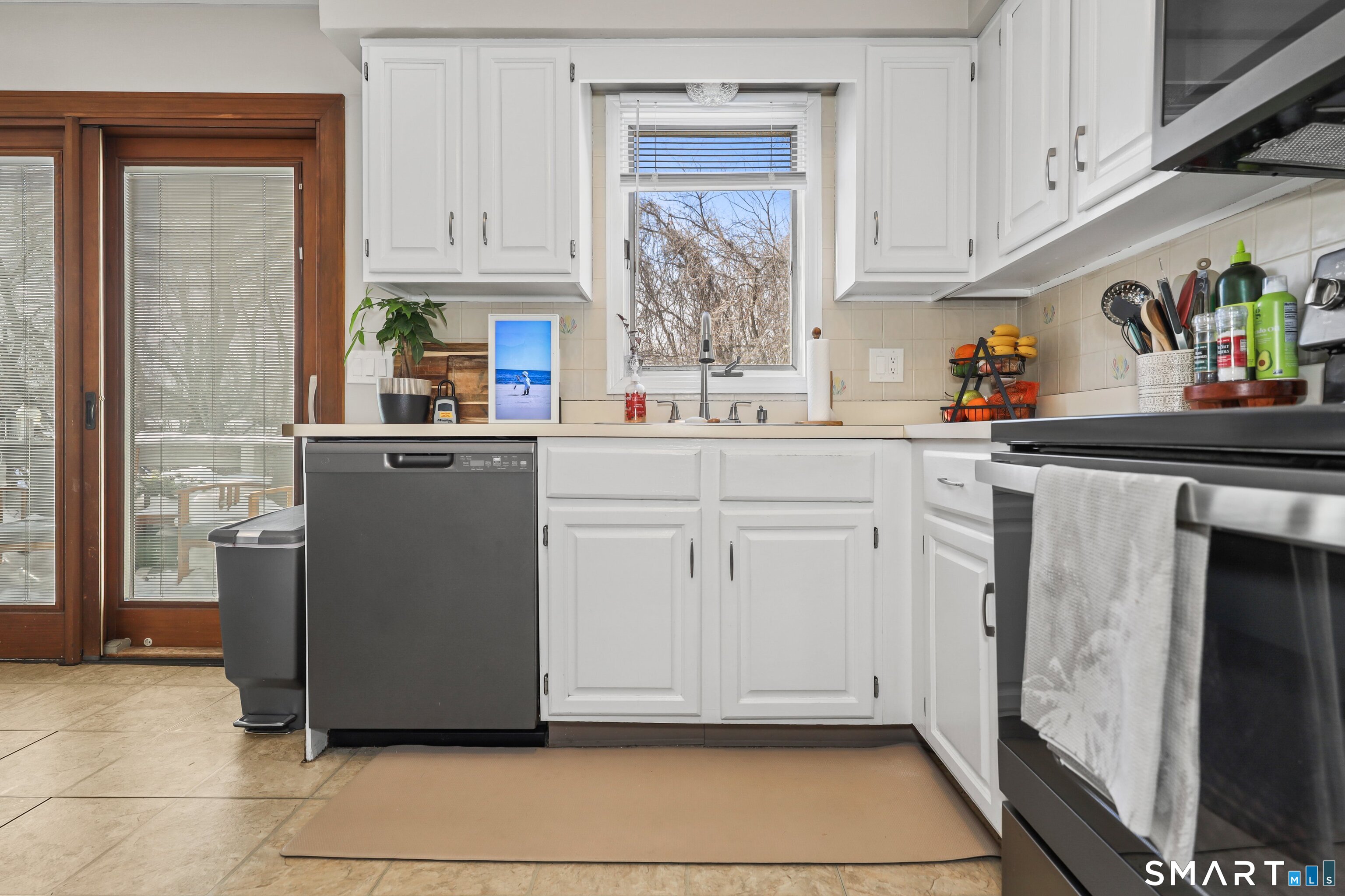 29 Toas Street, Unit 29 Shelton, CT 06484 - Photo 12 of 31